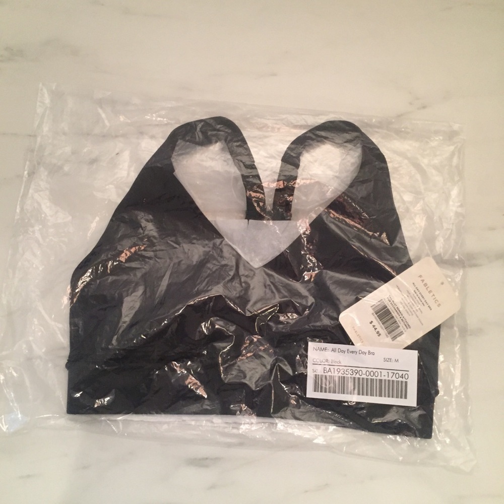 Fabletics Black All Day Everyday Sports Bra
